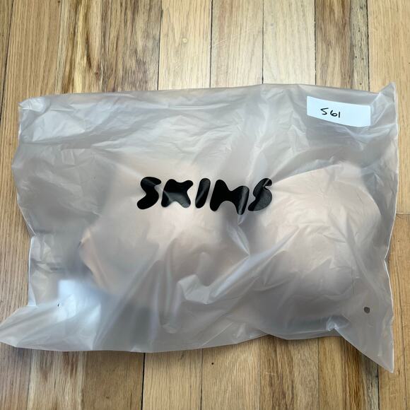 NEW Skims Women's 34B Smoothing Intimates Full Coverage Lightly Lined Bra Clay - Picture 12 of 12